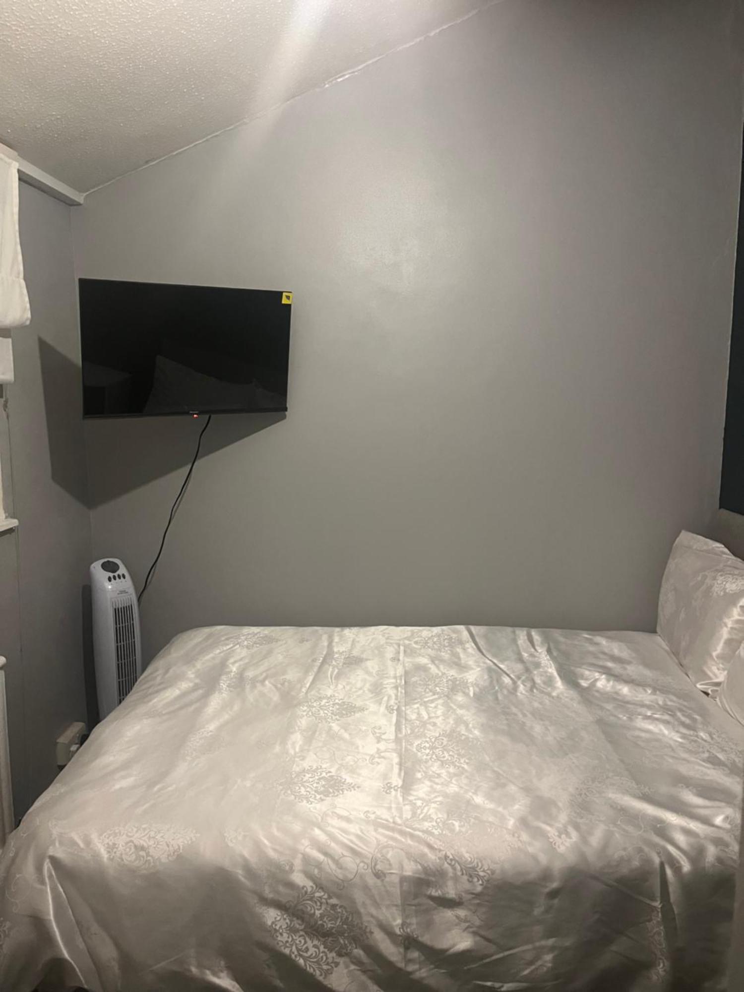 Queenomega'S Home Stay London Eksteriør billede