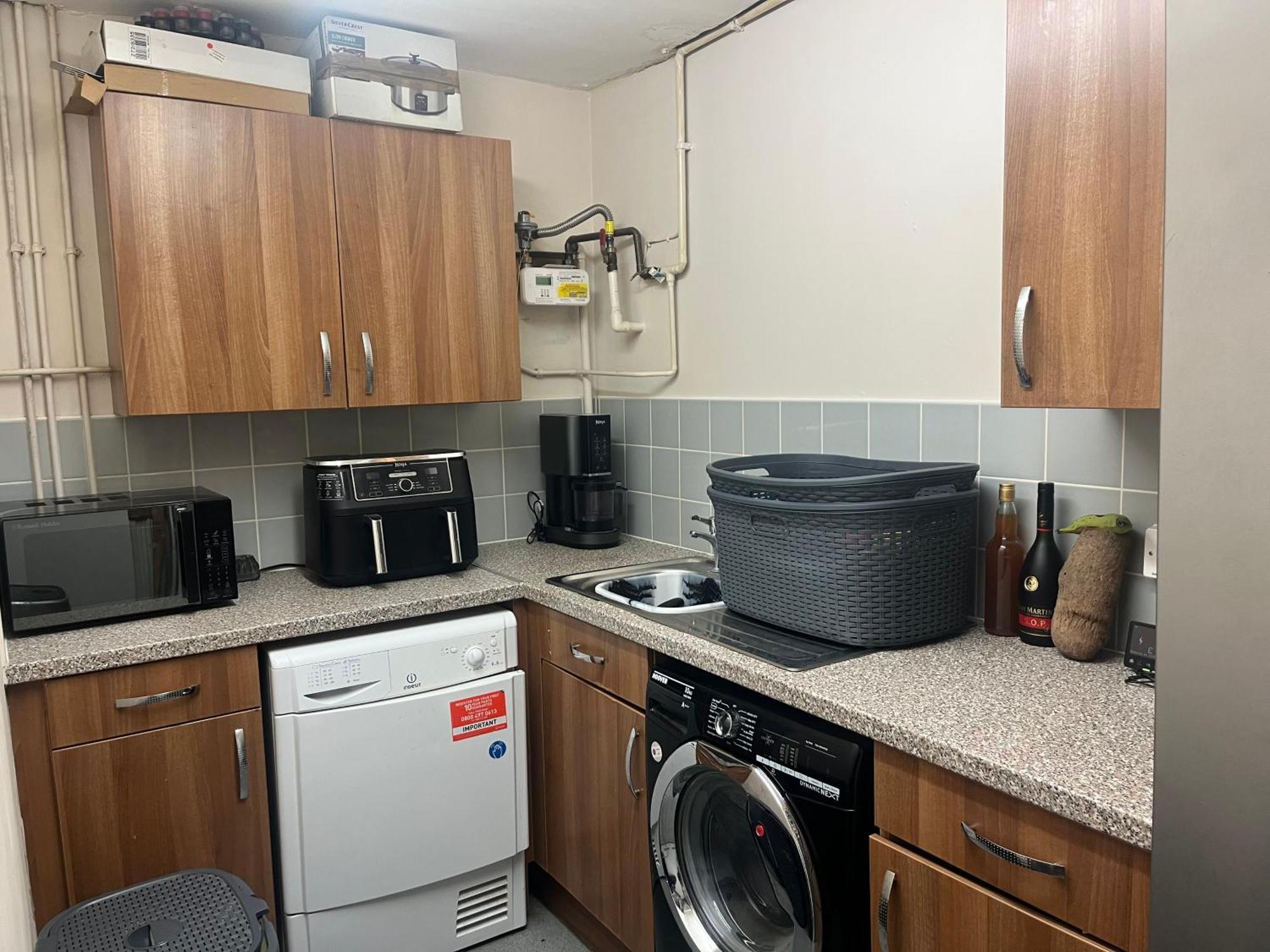 Queenomega'S Home Stay London Eksteriør billede