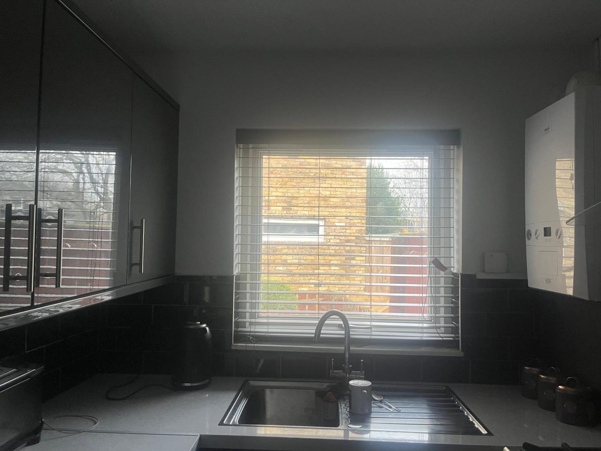 Queenomega'S Home Stay London Eksteriør billede